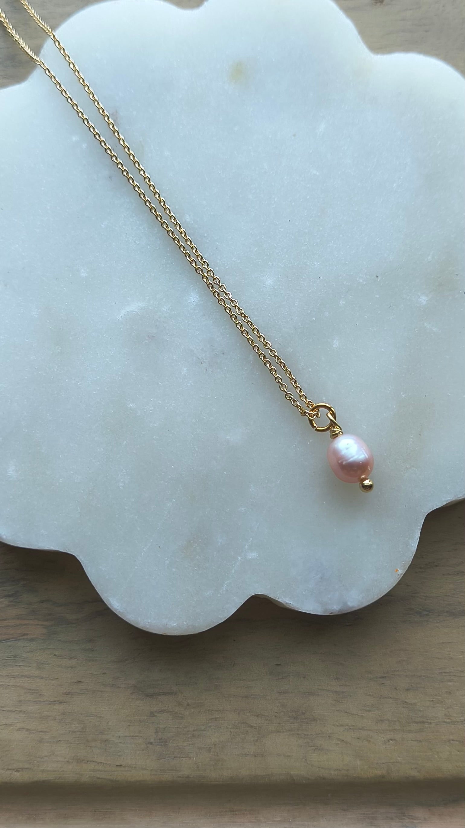 Dainty Pendant Necklace